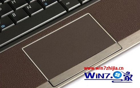 笔记本win8系统插入鼠标就自动关闭触摸板的设置步骤